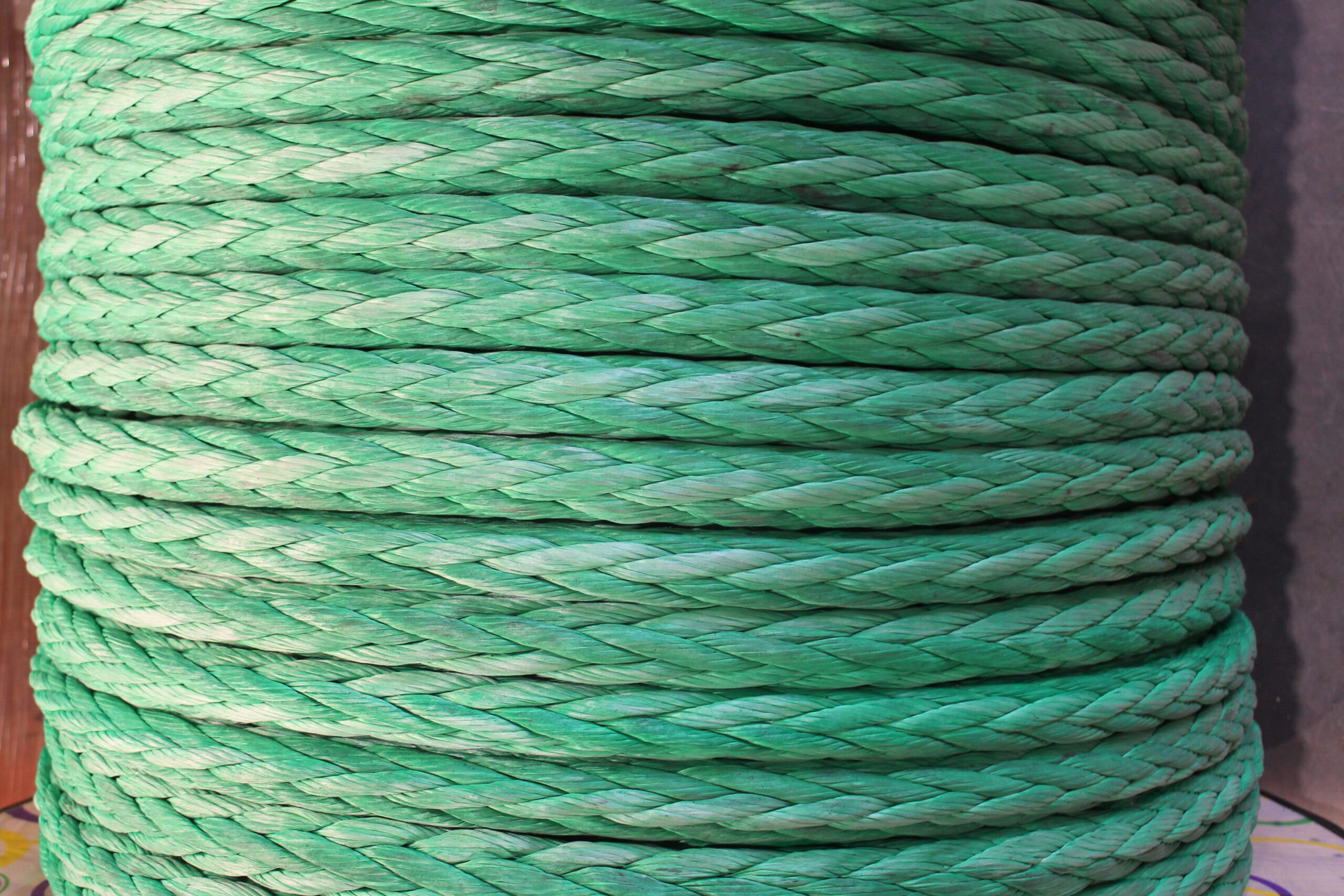 Roll of Green Dyneema Synthetic Rope