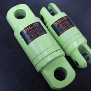 Canyon Rigging Angular Bearing Swivel product photo. the product is hung on a display. the angular bearing swivel is a green colour and includes two products.